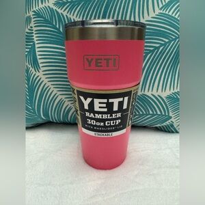 YETI Rambler 30 oz CUP w/ Magslider Lid Stackable NEW Tropical Pink🌴